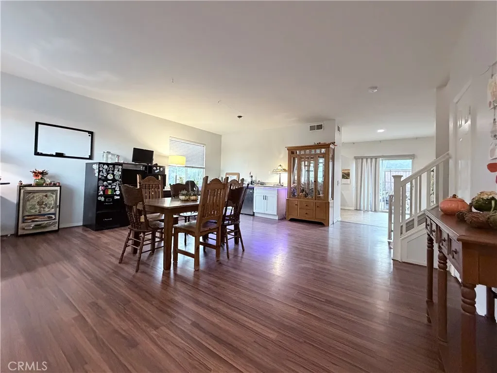 33173 Aquamarine Circle, Menifee, California 92584 home-pic-3